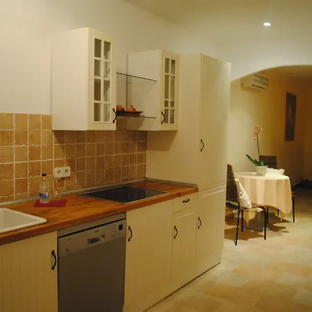 Hotel Weingut & Davero Binisalem