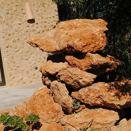 Weingut & Davero Hotel Binisalem